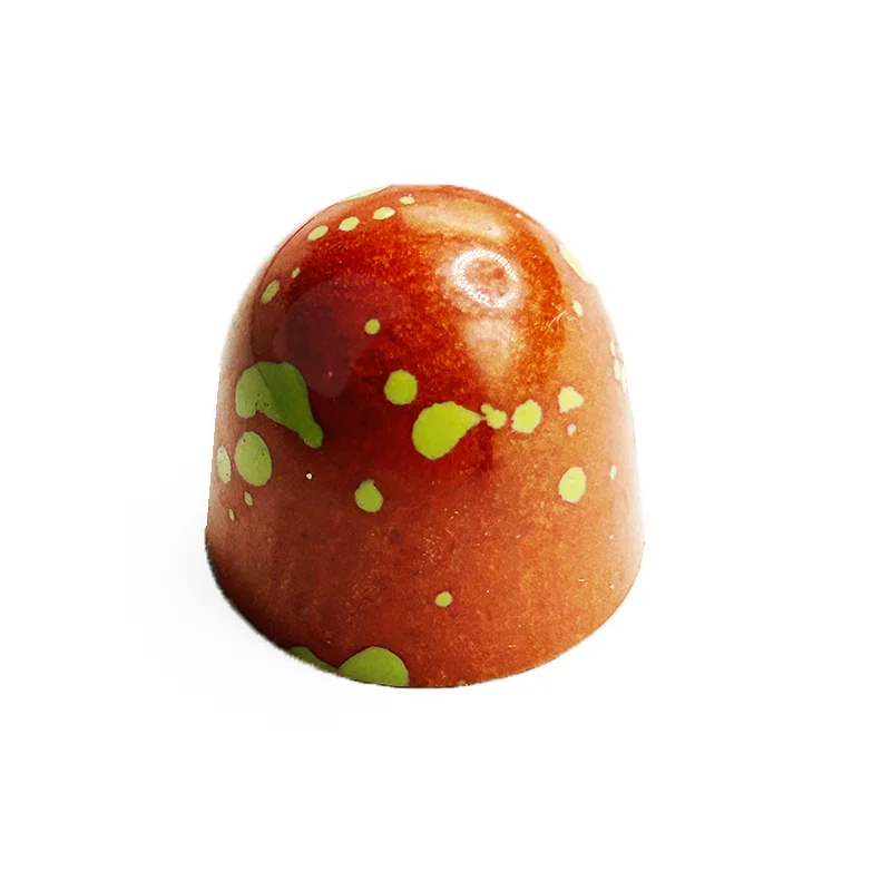 Luscious, molten salted caramel ganache mingles with velvety milk chocolate ganache for an indulgent treat.